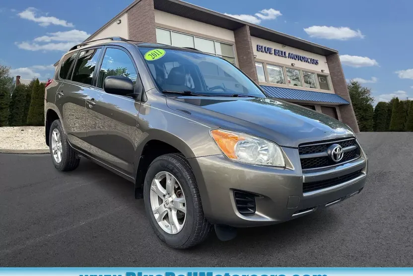 2011 Toyota RAV4 photo 1
