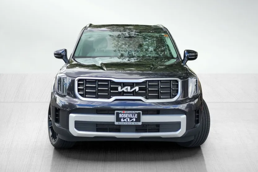 2025 Kia Telluride S photo 1