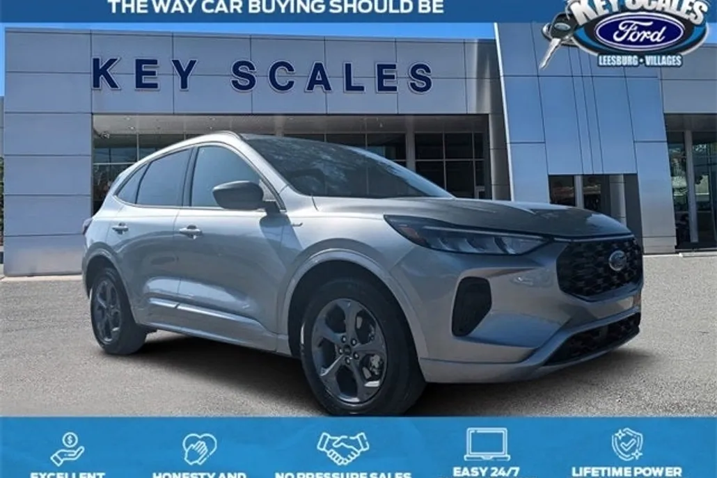 2024 Ford Escape ST-Line photo 1