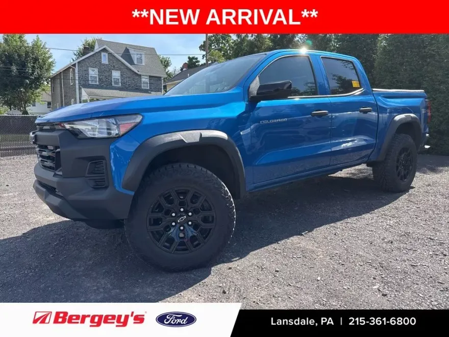 2023 Chevrolet Colorado Trail Boss photo 1