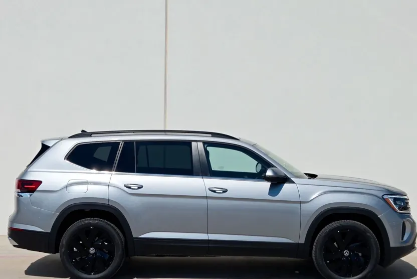 2026 Volkswagen Atlas SE Technology photo 1