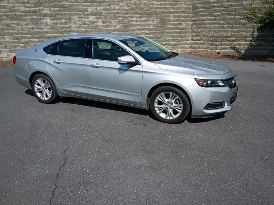 2015 Chevrolet Impala 2LT photo 1
