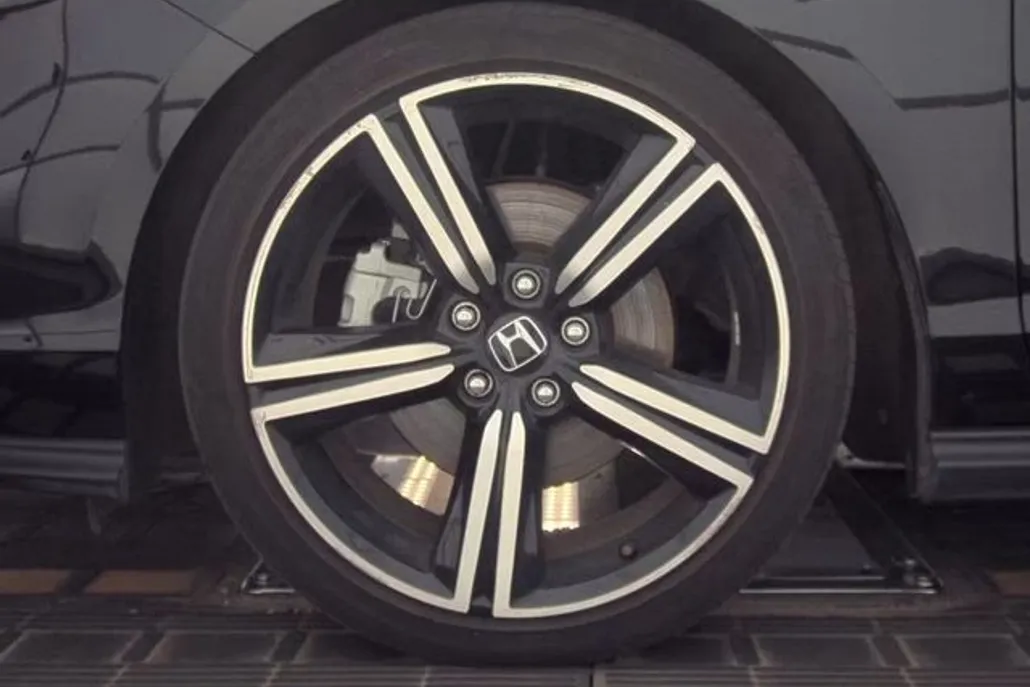 2024 Honda Accord Hybrid Sport photo 1