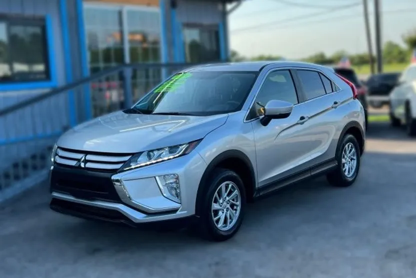 2019 Mitsubishi Eclipse Cross ES photo 1