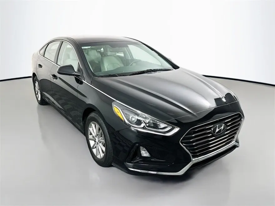 2019 Hyundai Sonata SE photo 1