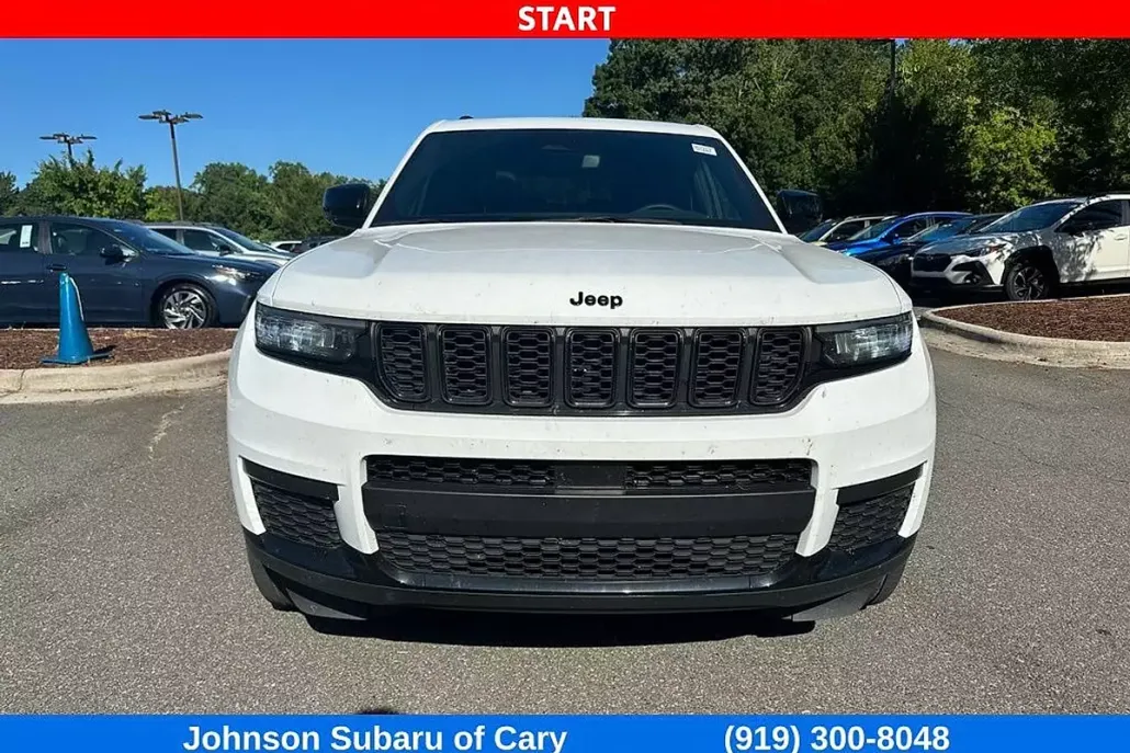 2023 Jeep Grand Cherokee Altitude photo 1