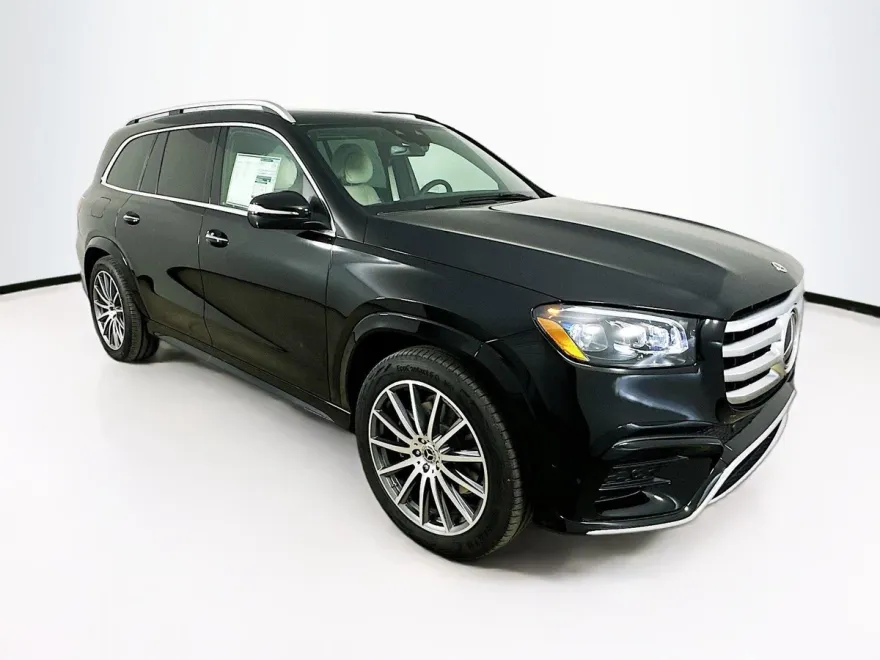 2025 Mercedes Benz GLS 450 4MATIC photo 1