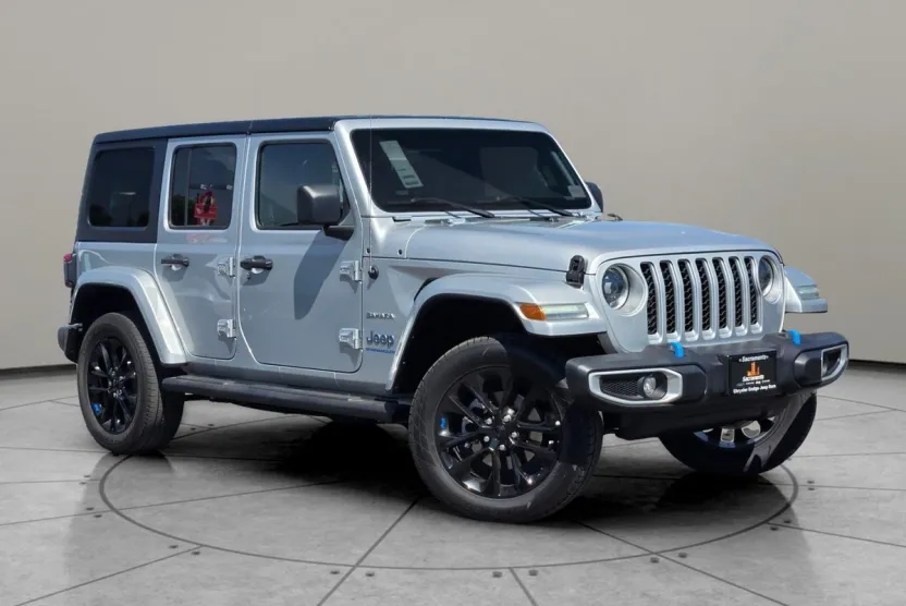 2023 Jeep Wrangler Sahara 4xe photo 1