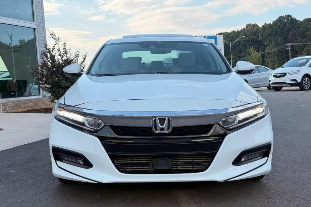 2019 Honda Accord EX-L photo 1