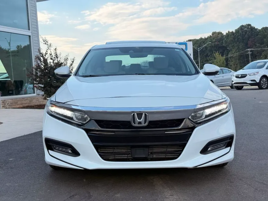 2019 Honda Accord EX-L photo 1