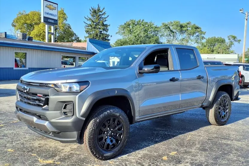 2026 Chevrolet Colorado Trail Boss photo 1