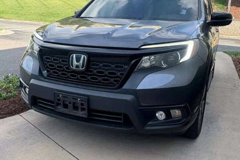 2021 Honda Passport photo 1