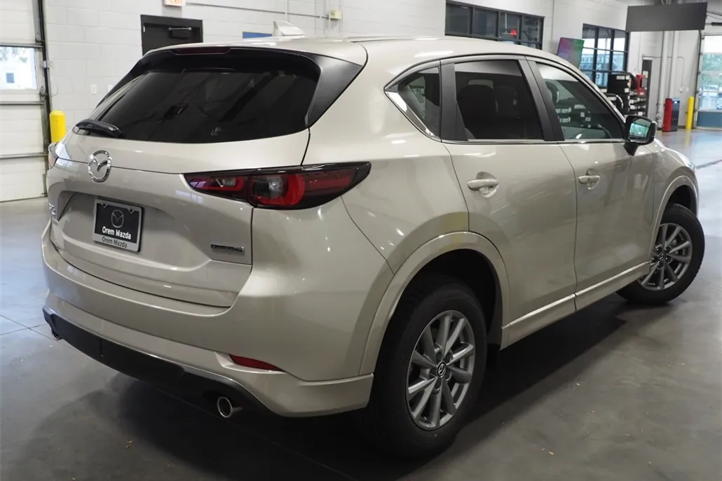 2025 Mazda CX-5 2.5 S Preferred photo 1
