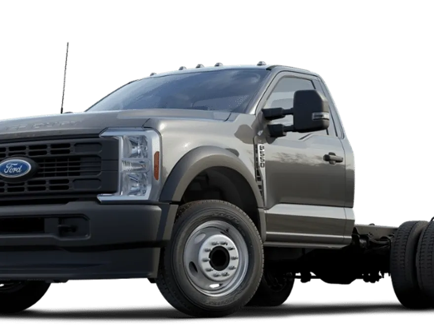 2025 Ford F-550 photo 1