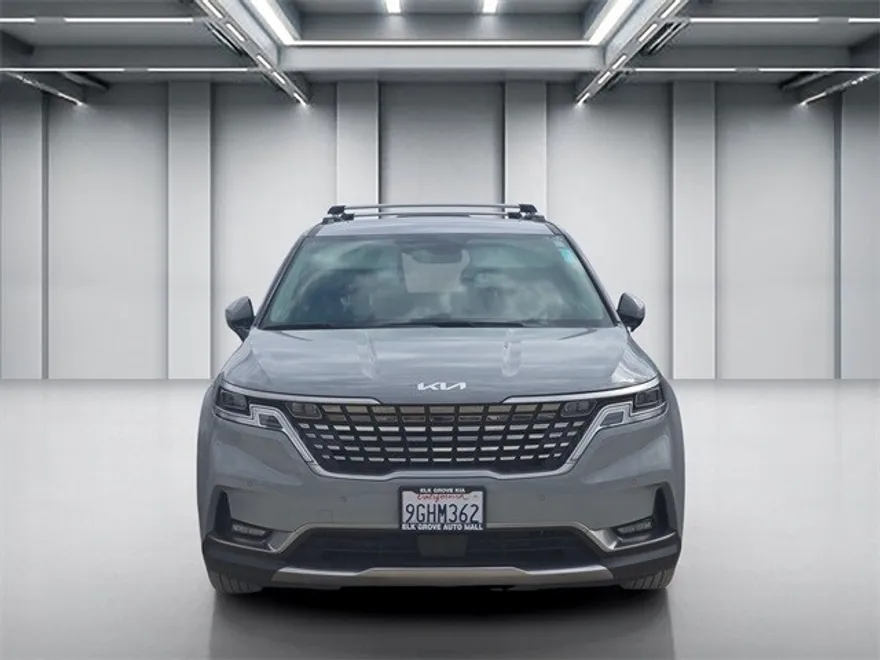 2024 Kia Carnival SX Prestige photo 1