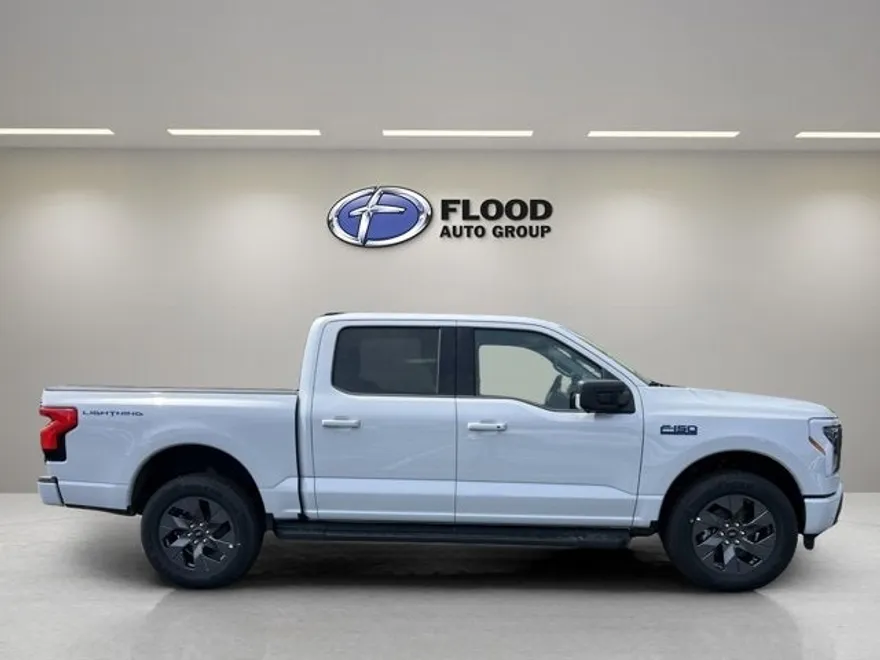 2025 Ford F-150 Lightning photo 1