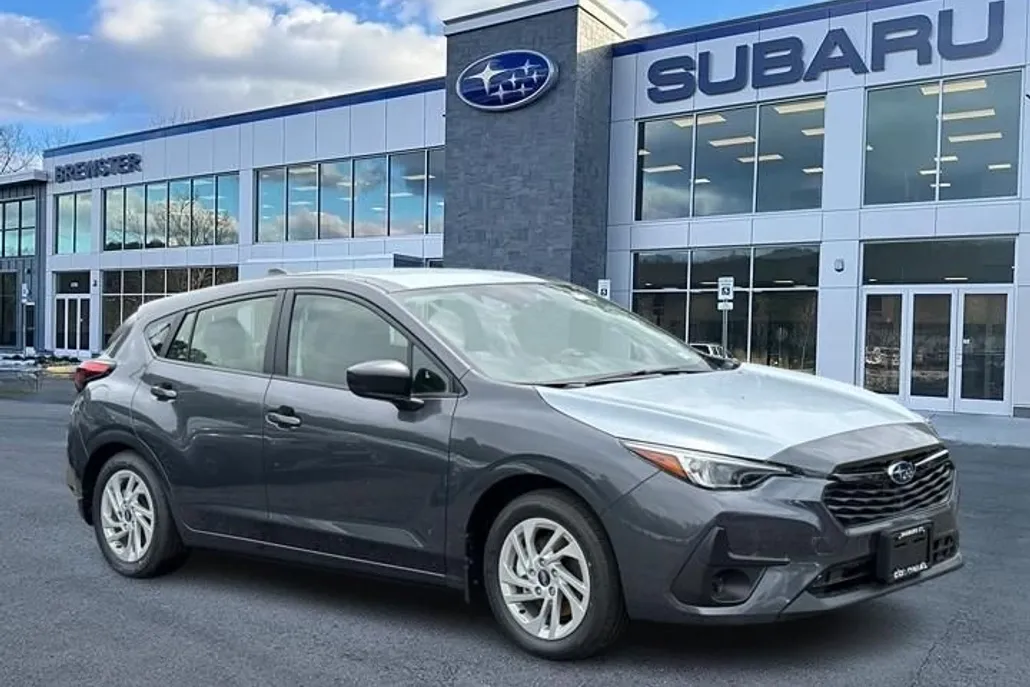 2025 Subaru Impreza Base photo 1