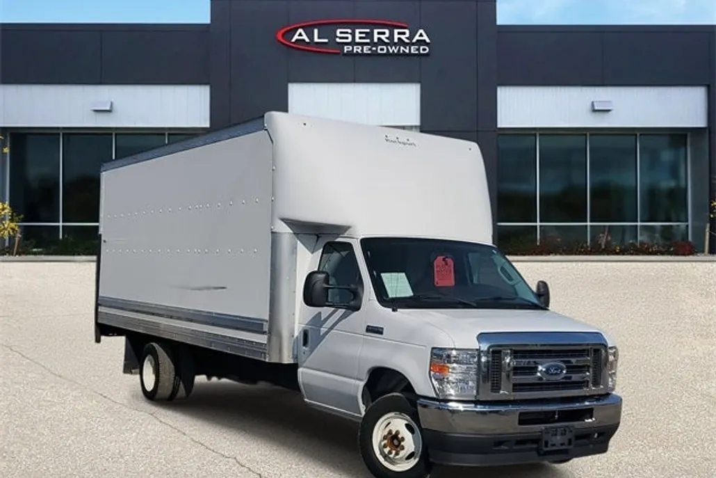 2022 Ford E-450 photo 1