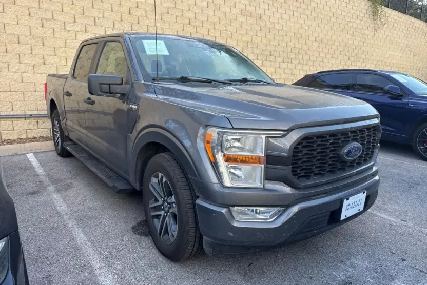 2022 Ford F-150 XL photo 1