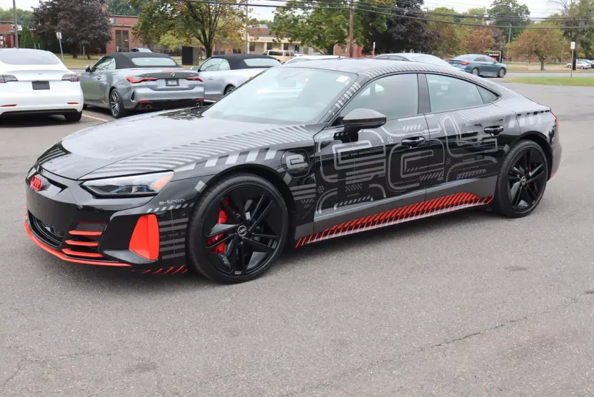 2023 Audi RS e-tron GT Base photo 1