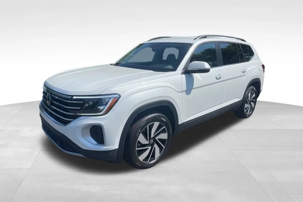 2026 Volkswagen Atlas SE Technology photo 1