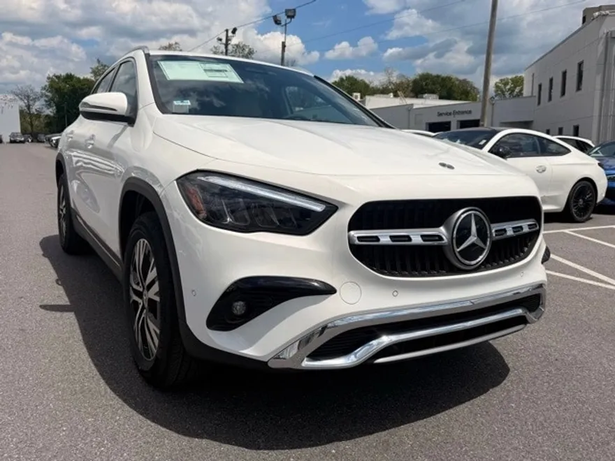 2025 Mercedes Benz GLA 250 4MATIC photo 1