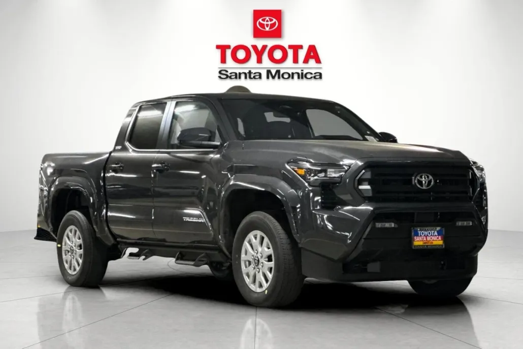 2025 Toyota Tacoma SR5 4x4 Double Cab photo 1