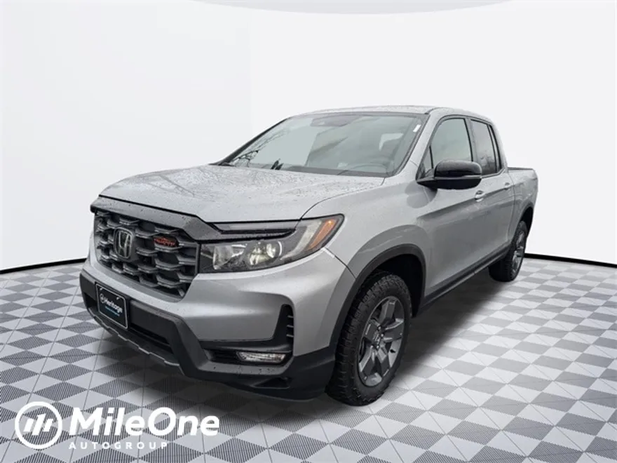 2025 Honda Ridgeline TrailSport photo 1