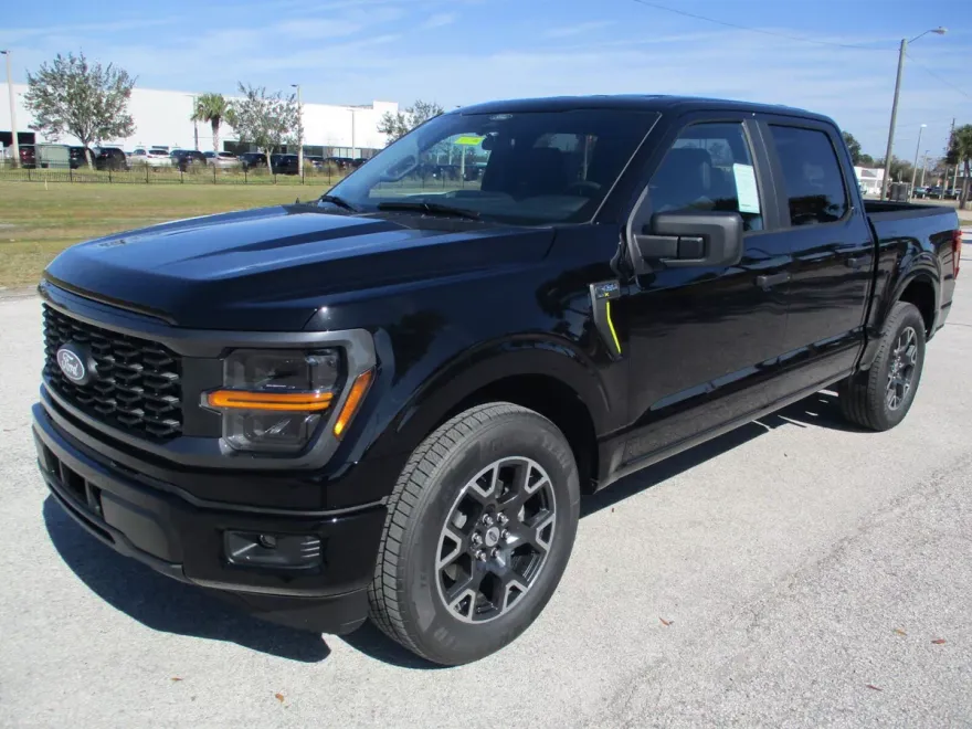 2025 Ford F-150 STX photo 1