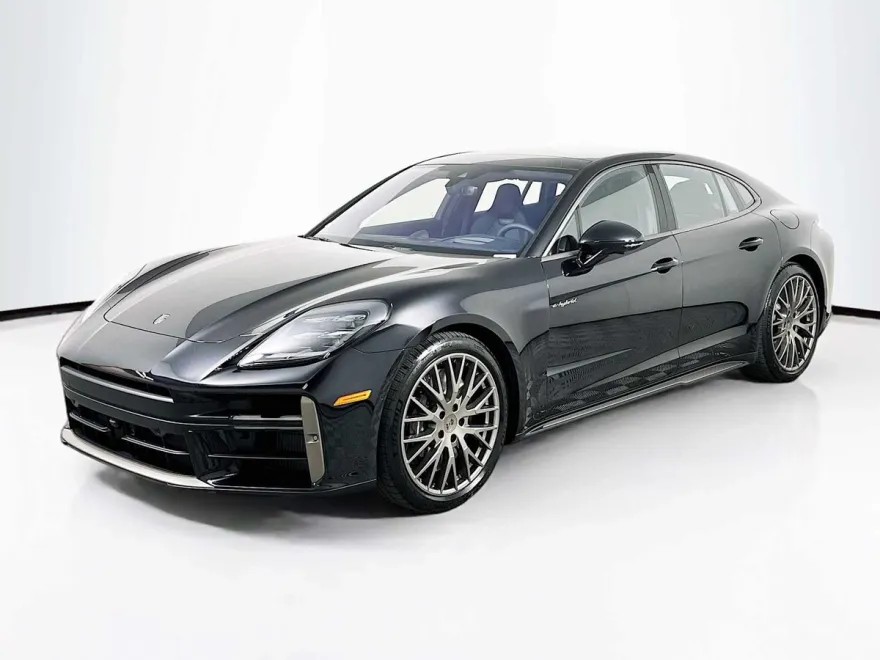 2025 Porsche Panamera Turbo E-Hybrid photo 1