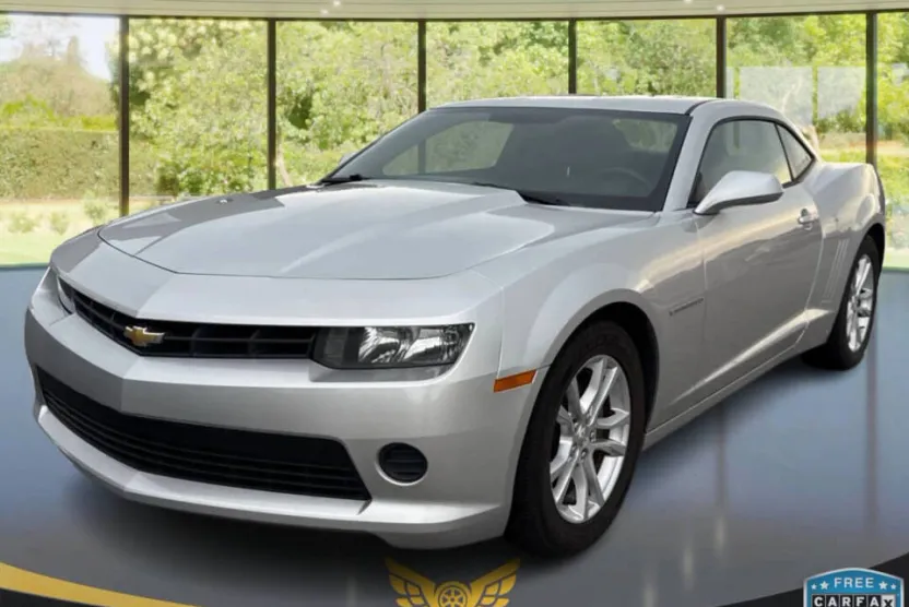 2015 Chevrolet Camaro LS Coupe photo 1