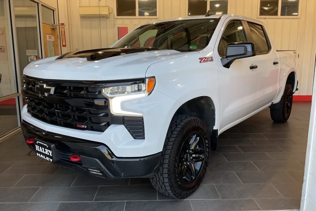 2023 Chevrolet Silverado 1500 LT Trail Boss photo 1