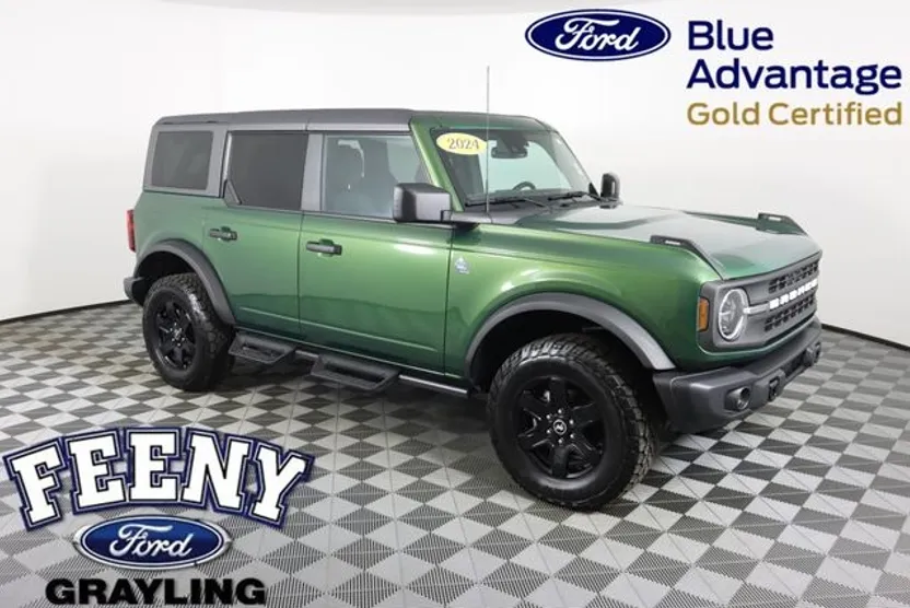 2024 Ford Bronco Black Diamond photo 1