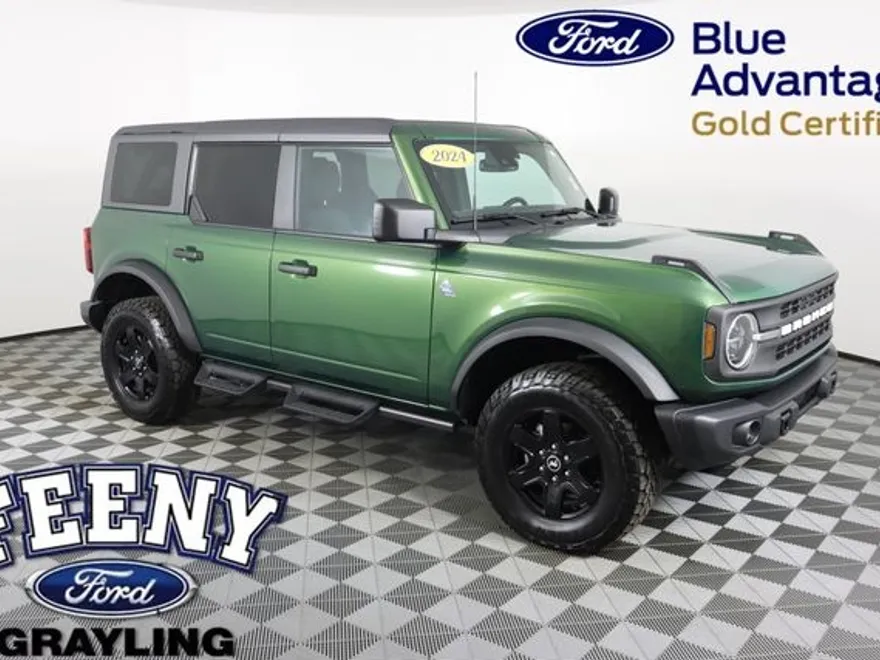 2024 Ford Bronco Black Diamond photo 1