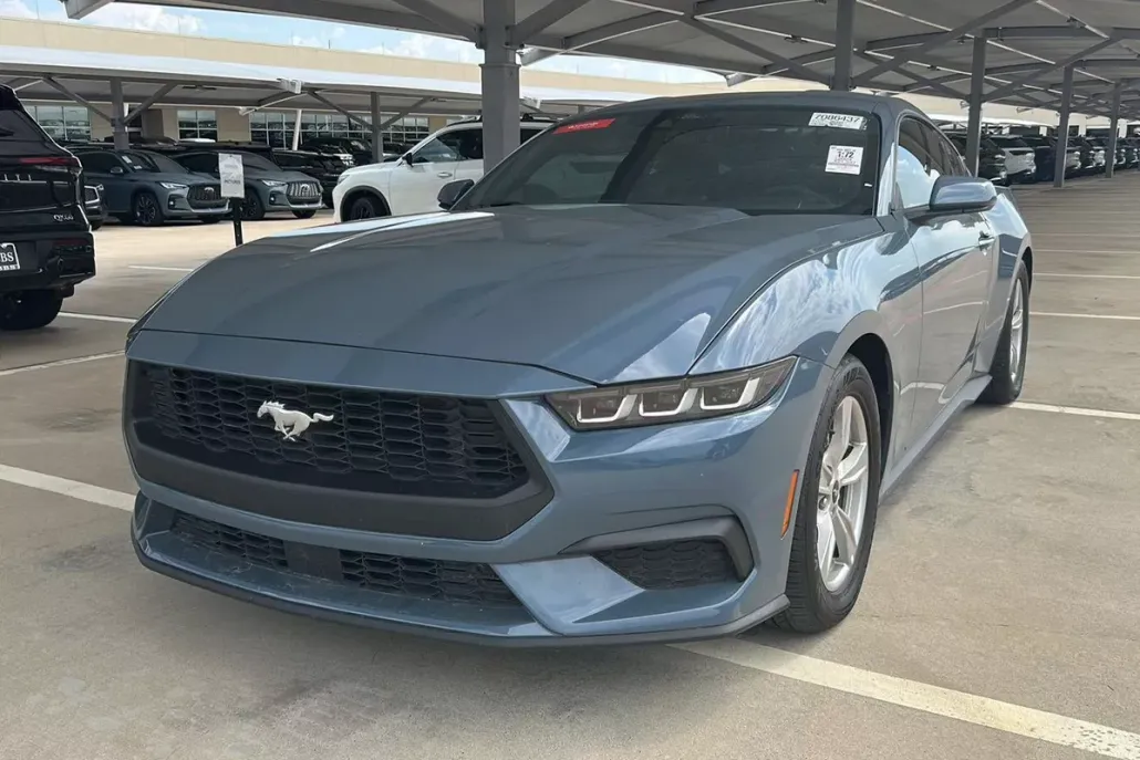 2024 Ford Mustang EcoBoost photo 1