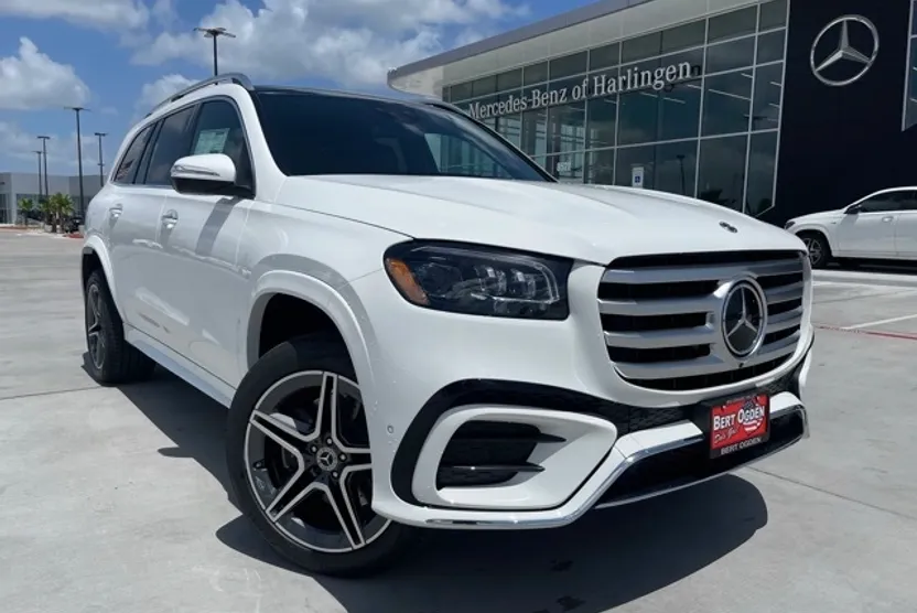 2025 Mercedes Benz GLS 450 4MATIC photo 1