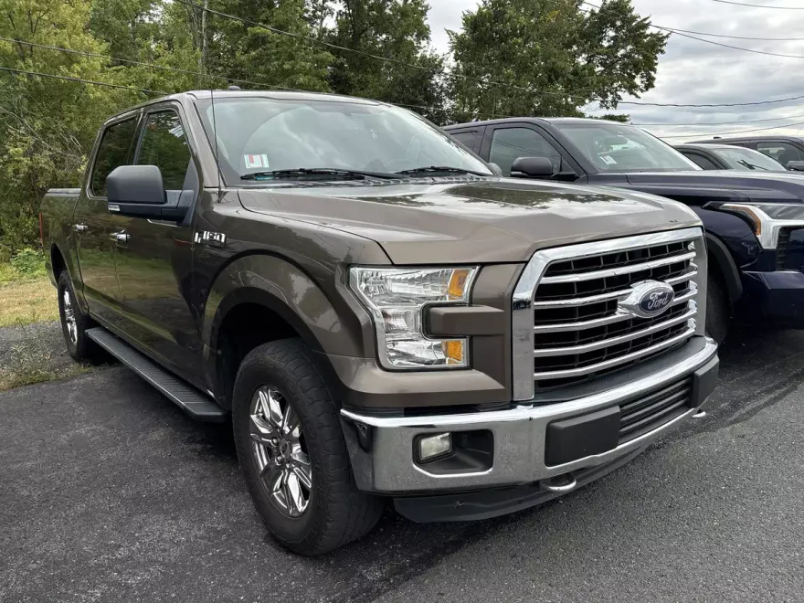 2015 Ford F-150 XLT photo 1