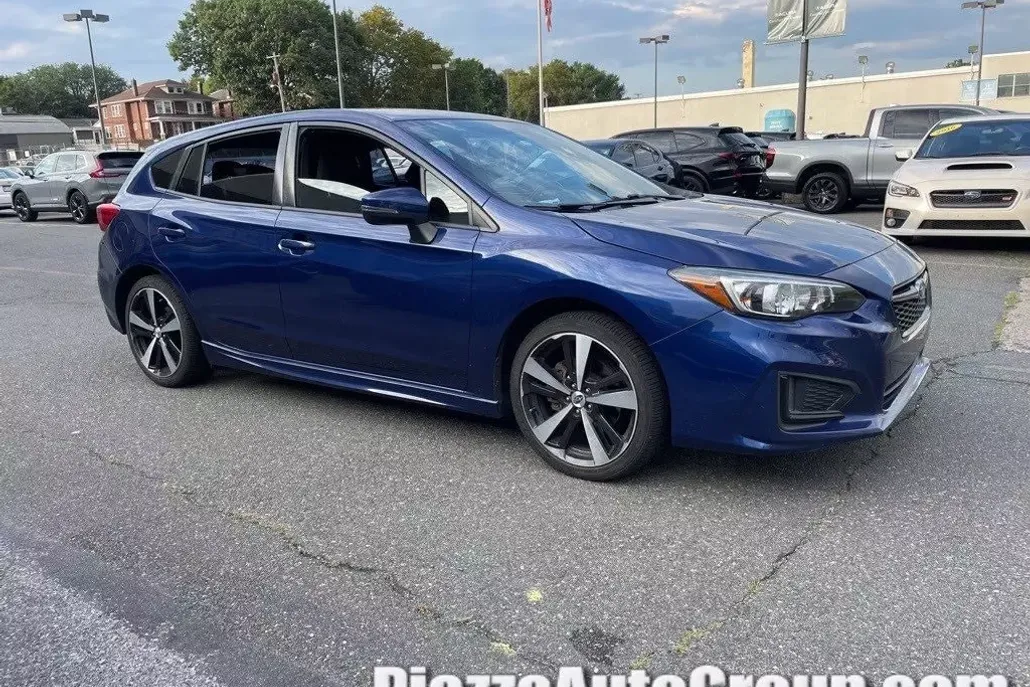 2017 Subaru Impreza 2.0i Sport photo 1