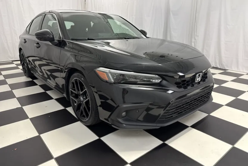 2022 Honda Civic Sport Touring photo 1