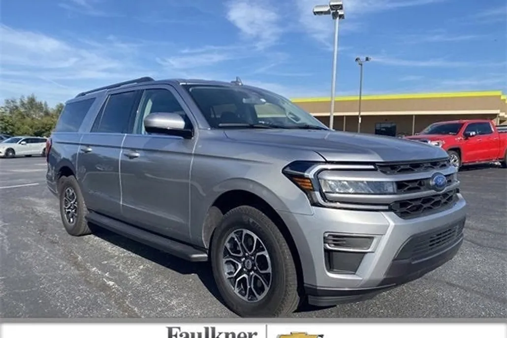 2024 Ford Expedition MAX XLT photo 1
