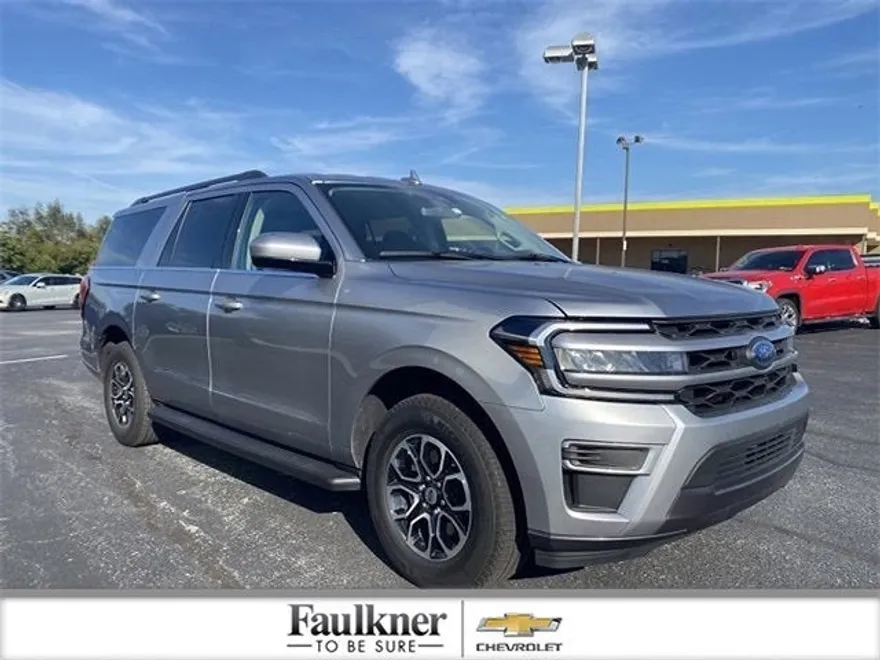 2024 Ford Expedition MAX XLT photo 1