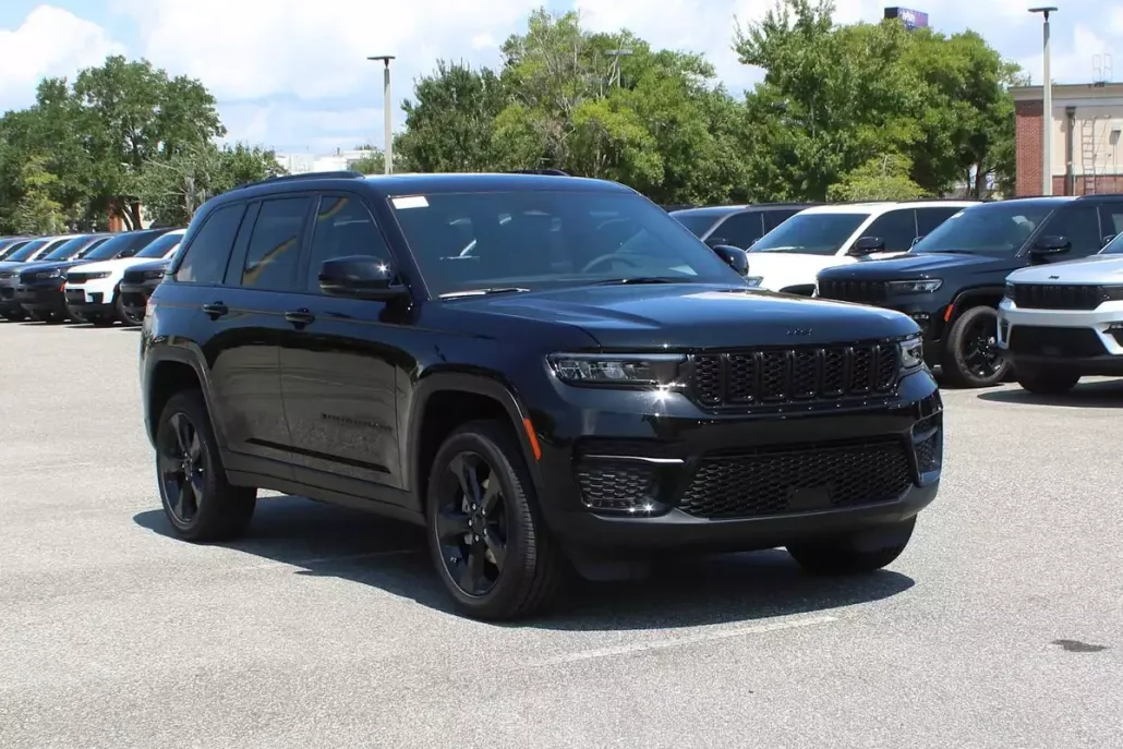 2025 Jeep Grand Cherokee Altitude X photo 1