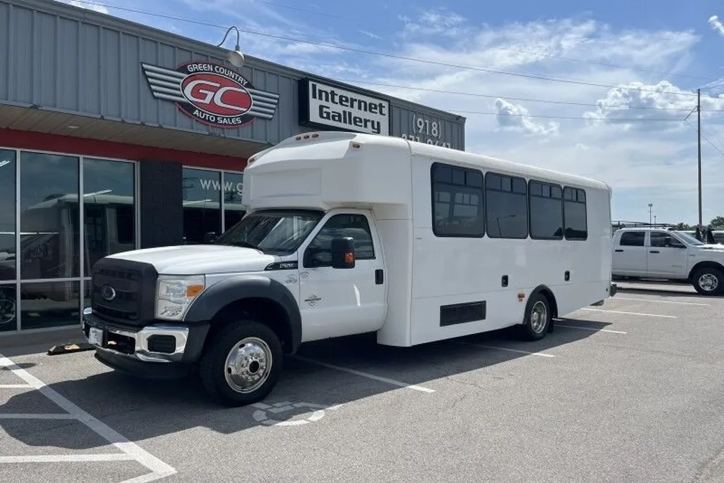 2012 Ford F-550 XL photo 1