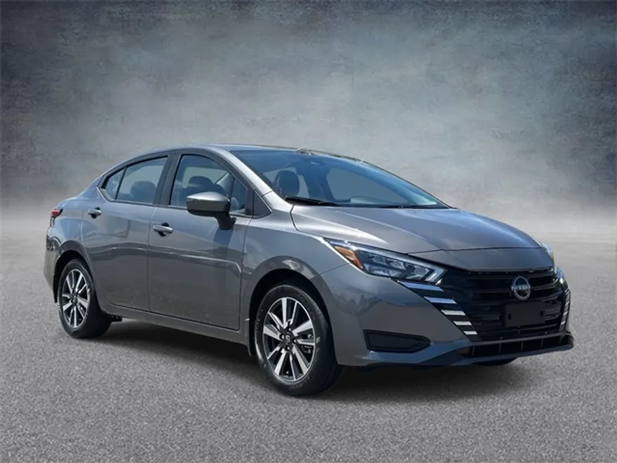 2025 Nissan Versa SV photo 1