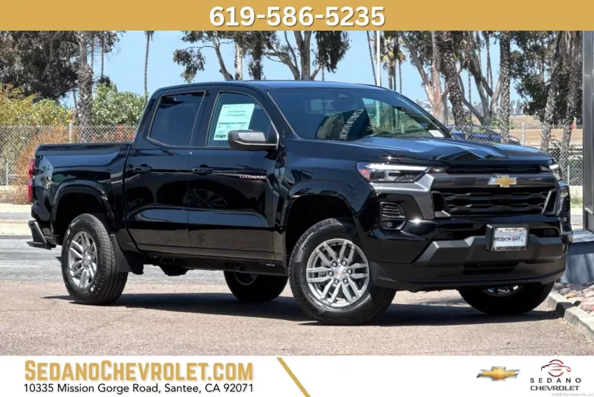 2025 Chevrolet Colorado Work Truck LT photo 1