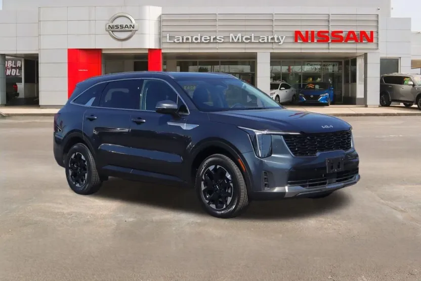 2024 Kia Sorento S photo 1