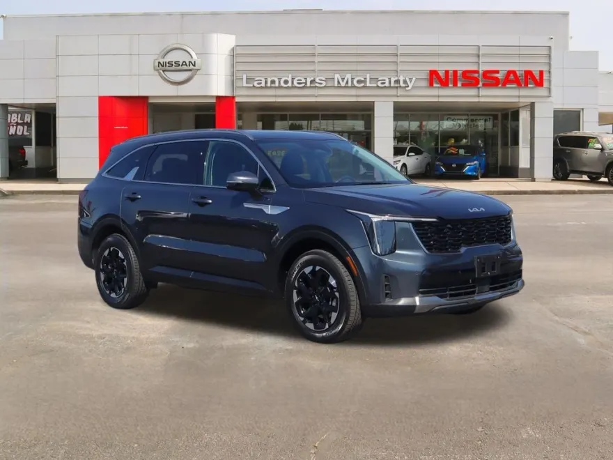 2024 Kia Sorento S photo 1