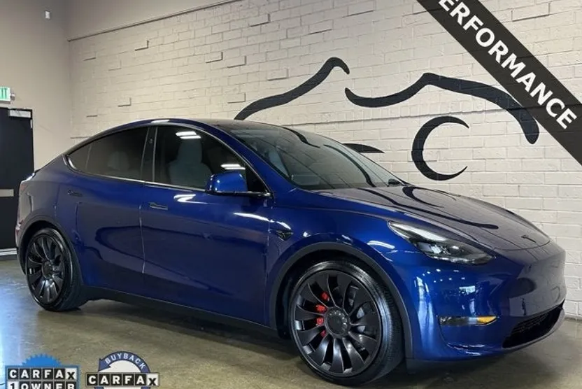 2024 Tesla Model Y Performance photo 1