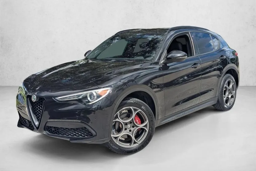 2022 Alfa Romeo Stelvio Sprint photo 1