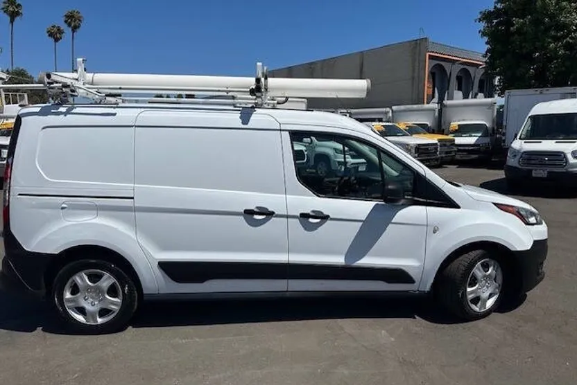 2022 Ford Transit Connect XL photo 1